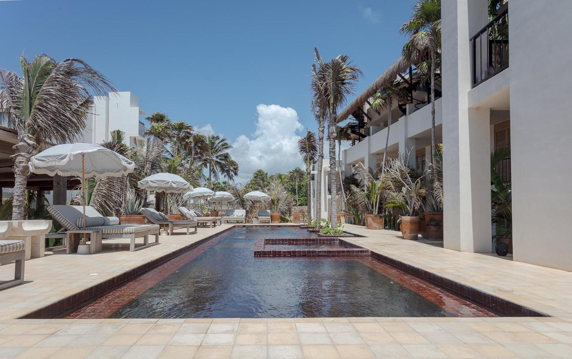 Suites Panamera ตูลุม ภายนอก รูปภาพ